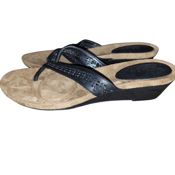 Style & Co women black wedge thong sandals, sz 7 - Picture 2 of 6